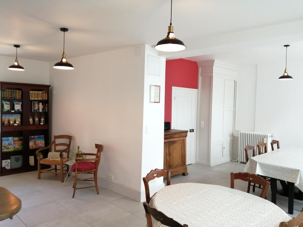 Le Relais Des Roses- Chambres D'Hotes Vatan Exterior photo
