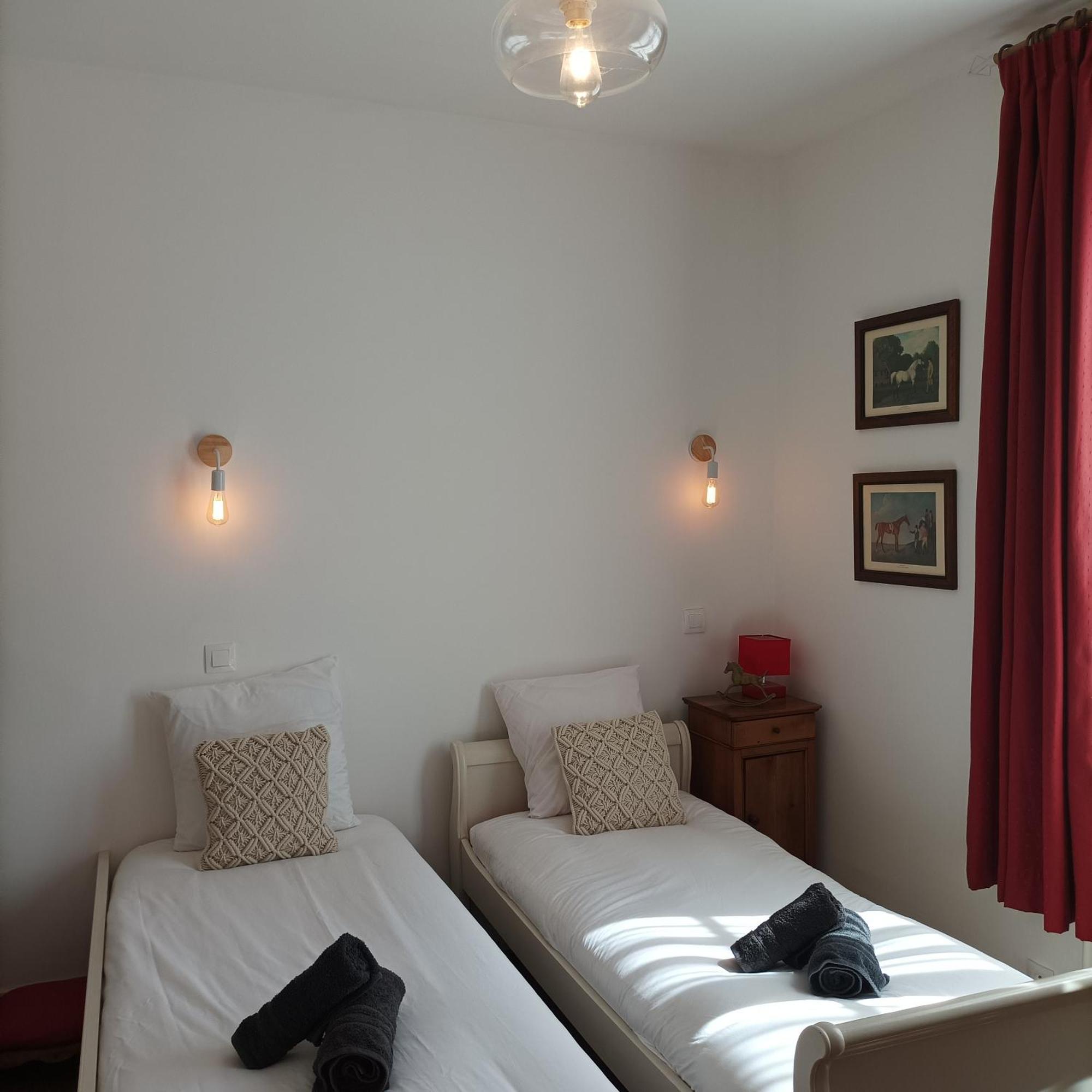 Le Relais Des Roses- Chambres D'Hotes Vatan Exterior photo